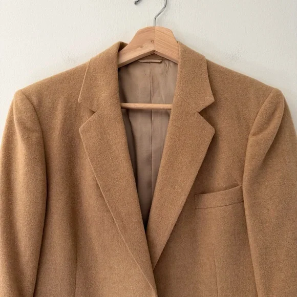 Vintage Wool Blazer Camel Size Medium Lined Classic Academia Old Money Preppy - Picture 2 of 11